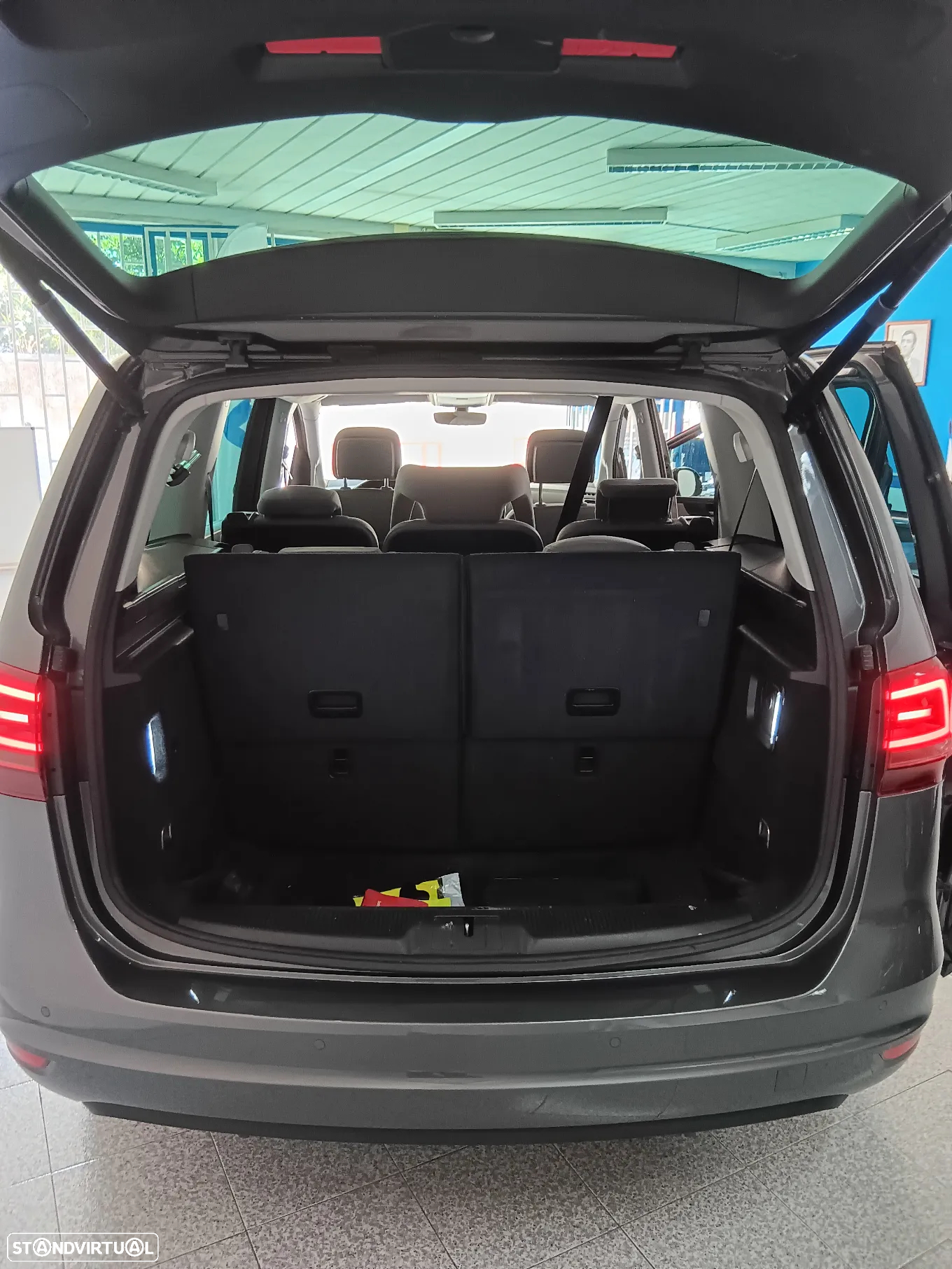 VW Sharan 2.0 TDI Confortline DSG - 9