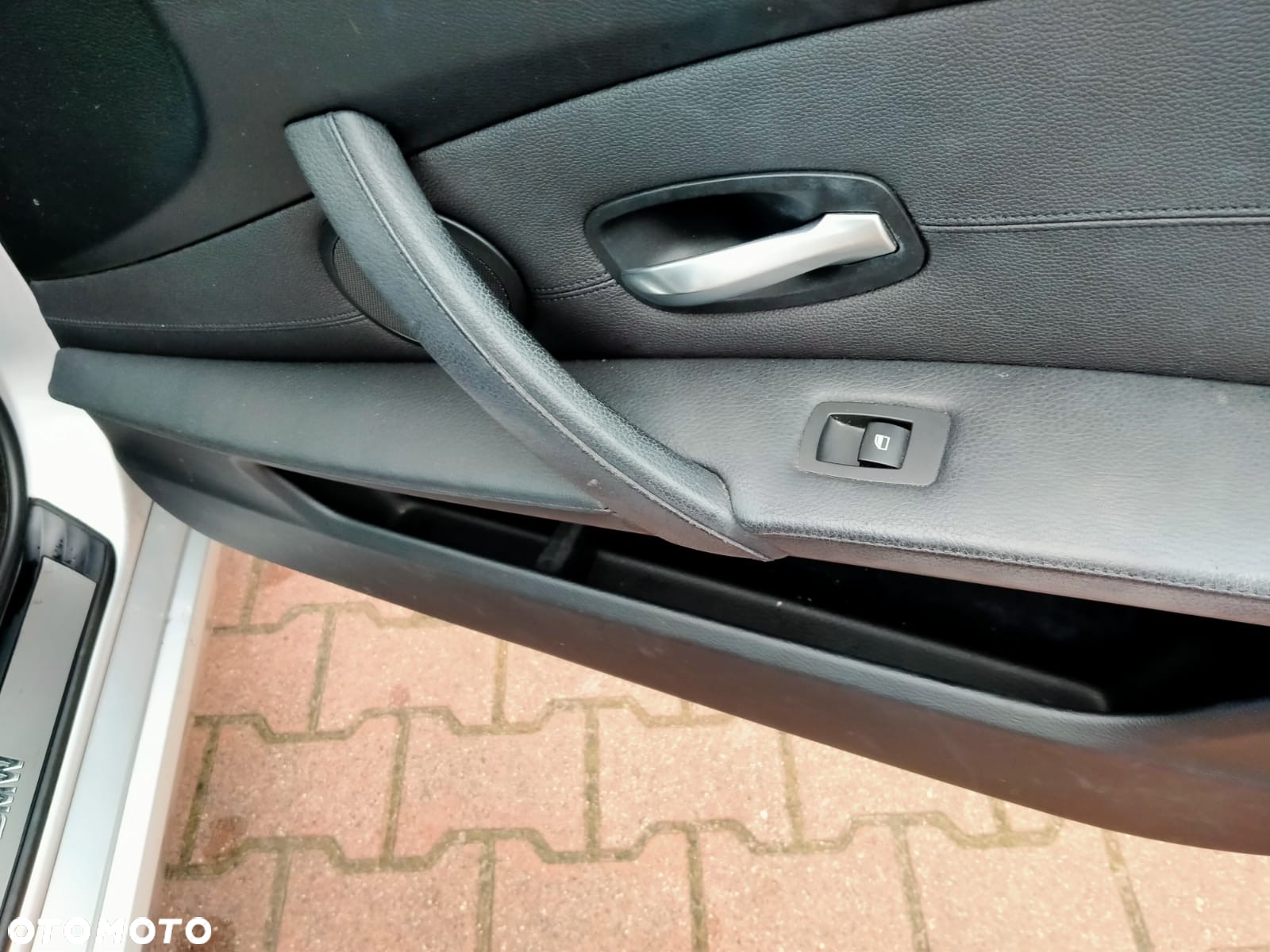 BMW Seria 5 525d - 24