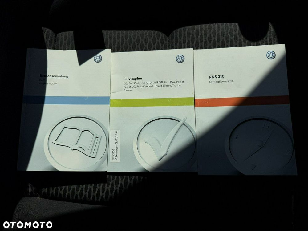 Volkswagen Golf - 27