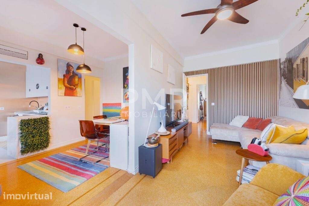 Apartamento T3 para venda no Lumiar - Grande imagem: 2/24