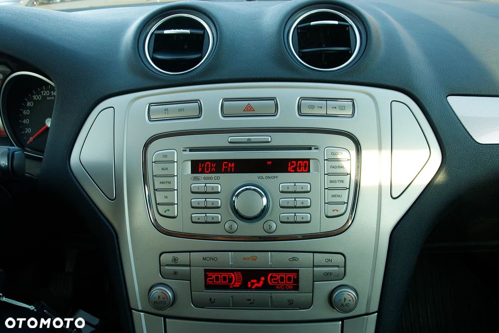 Ford Mondeo SW 2.0 FF Titanium - 33