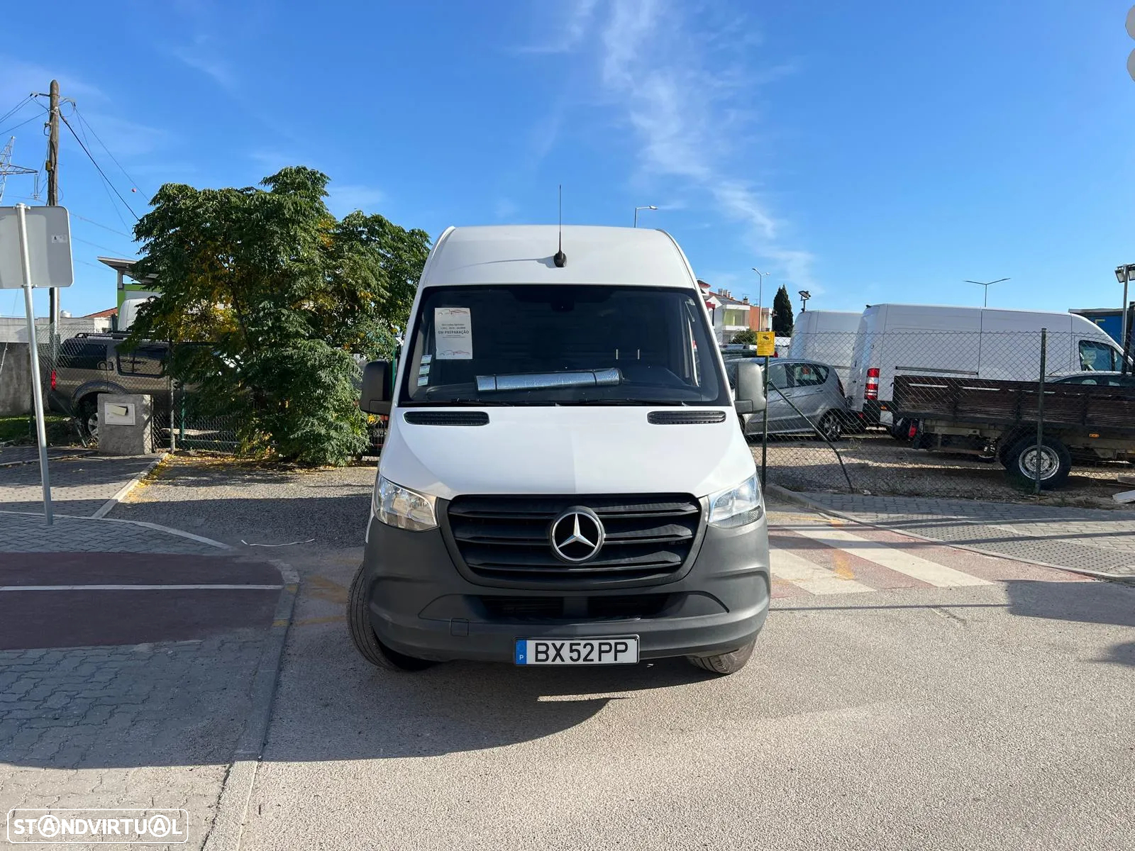 Mercedes-Benz Sprinter - 2