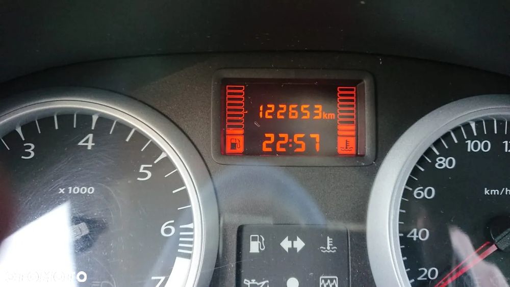 Dacia Duster 1.6 16V 4x4 Prestige - 18