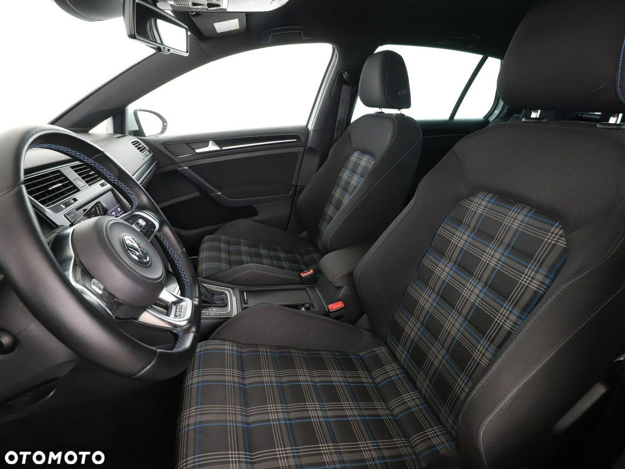 Volkswagen Golf - 13