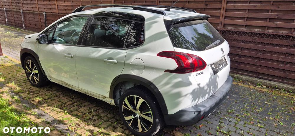 Peugeot 2008 PureTech 110 Stop&Start GT-Line Edition - 4