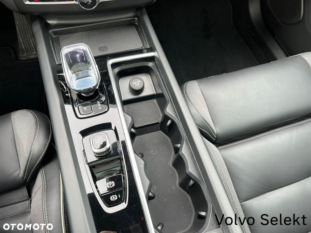 Volvo XC 60 - 31