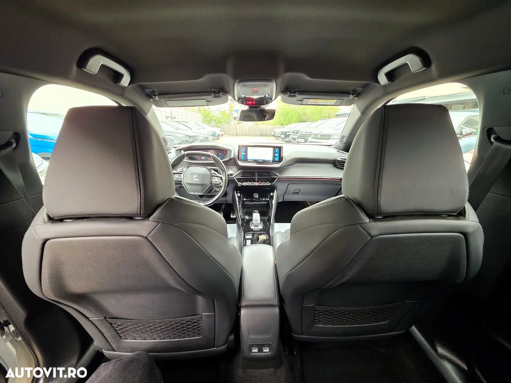 Peugeot 2008 PureTech 155 EAT8 GT - 18