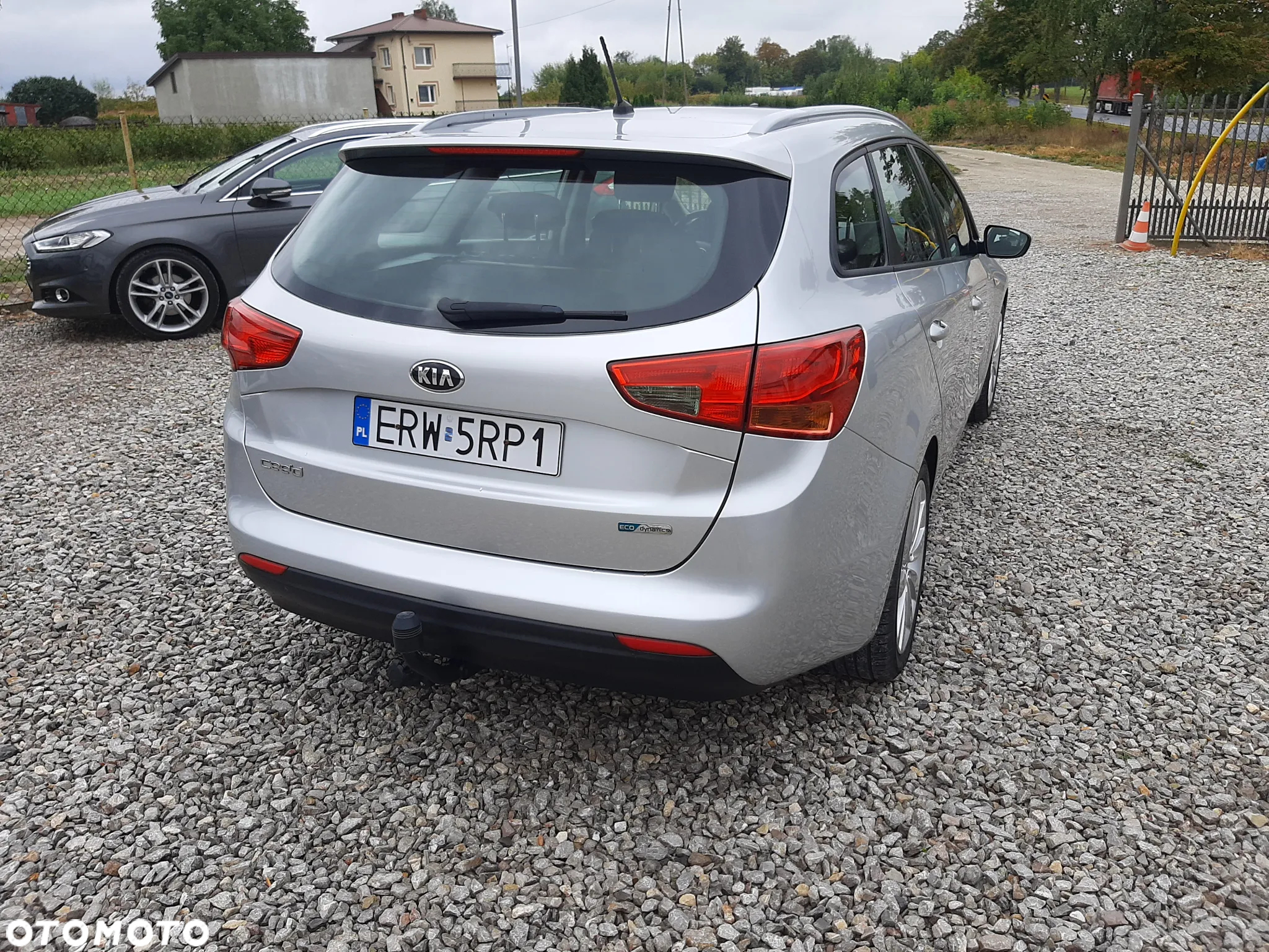 Kia Ceed 1.6 GDI SW Dream-Team Edition - 10