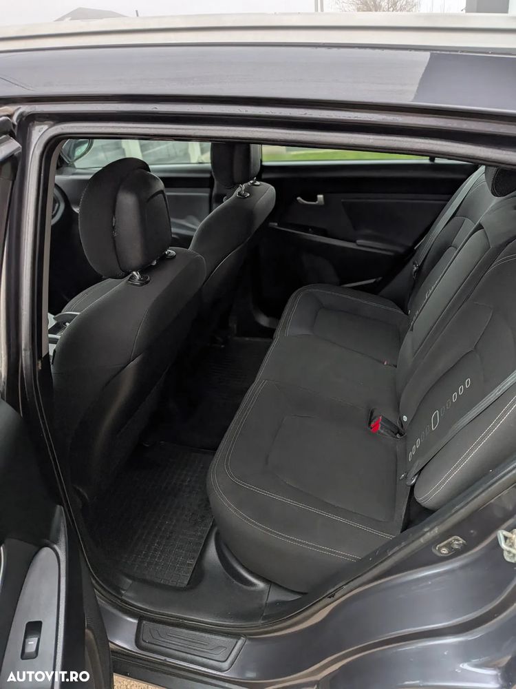Kia Sportage 2,0 CRDI AWD Vision - 3