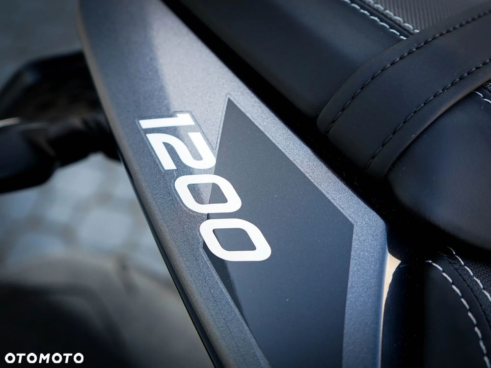 Triumph Speed Triple - 20