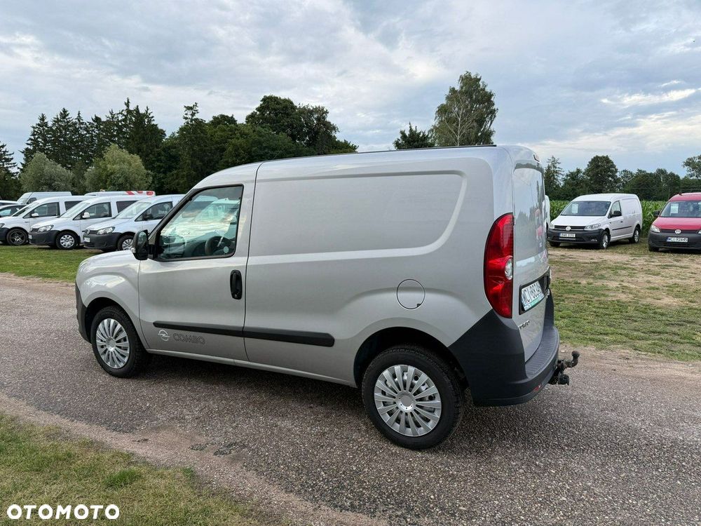 Opel Combo - 4