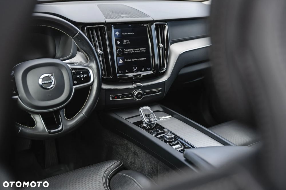 Volvo XC 60 B4 D AWD Inscription - 25