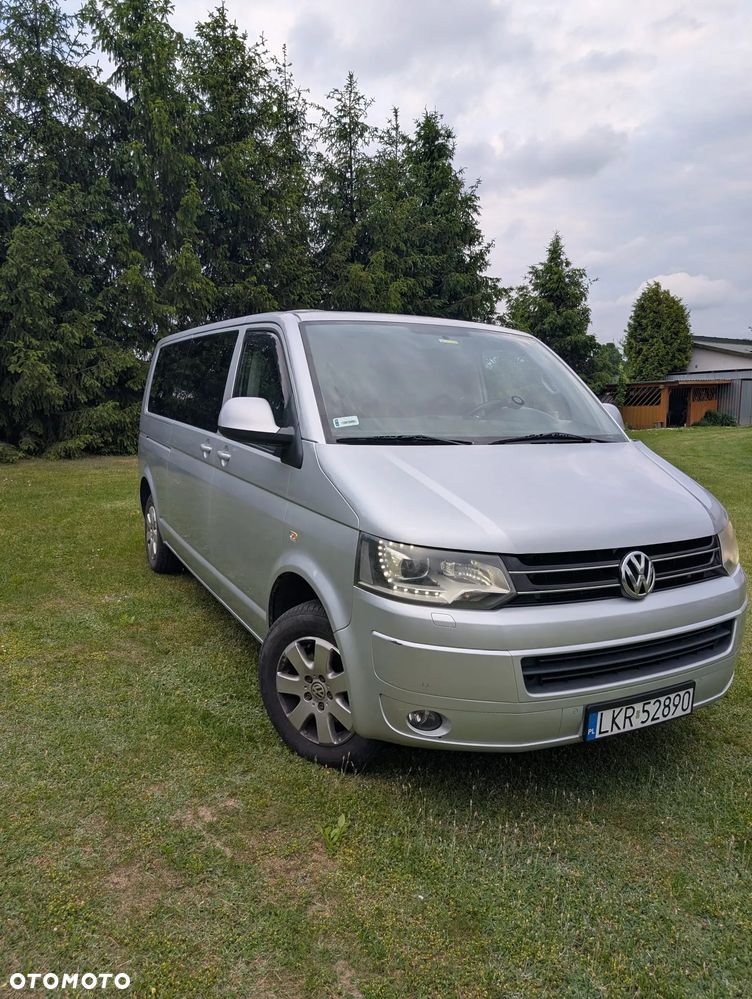 Volkswagen Caravelle - 5