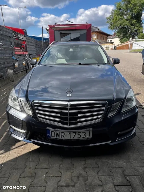 Mercedes-Benz Klasa E 350 T CDI DPF BlueEFFICIENCY 7G-TRONIC Avantgarde - 13