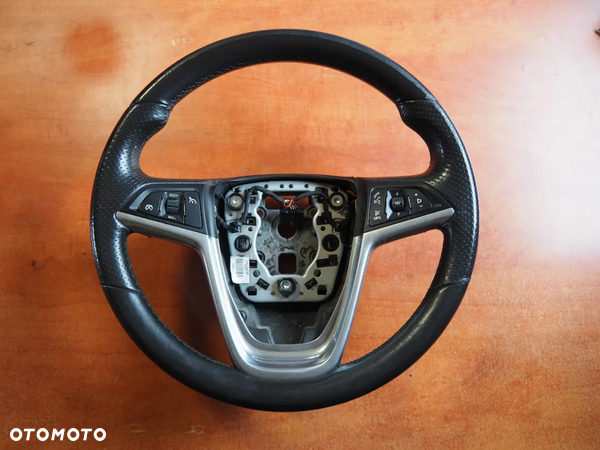 Kierownica skórzana multi Opel Insignia A 13316540