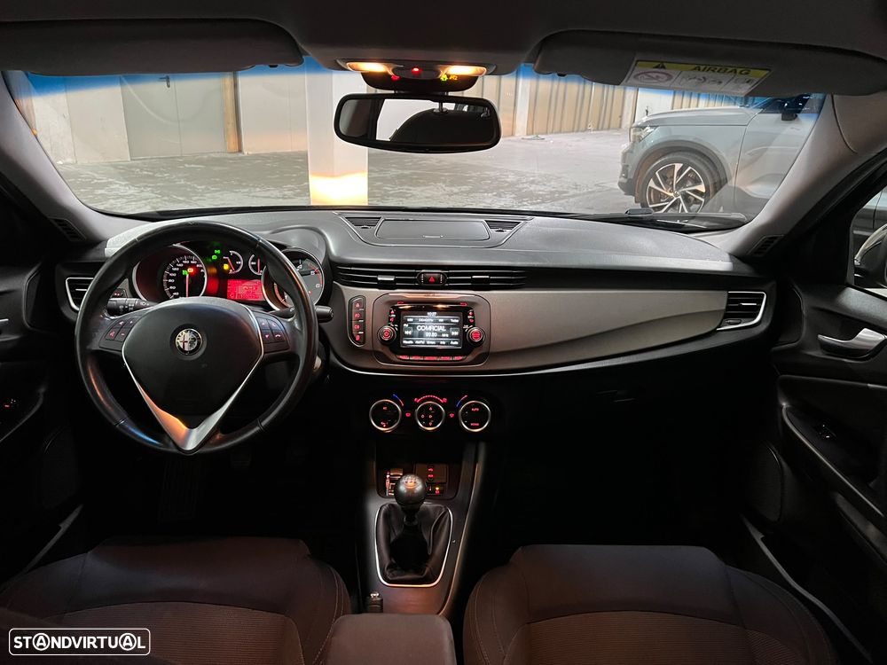 Alfa Romeo Giulietta 1.6 JTDm Exclusive - 29