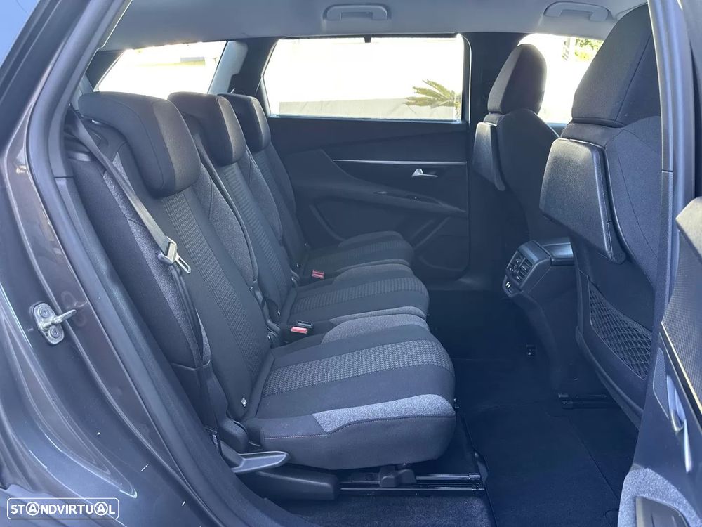 Peugeot 5008 1.2 PureTech Allure Pack EAT8 - 54