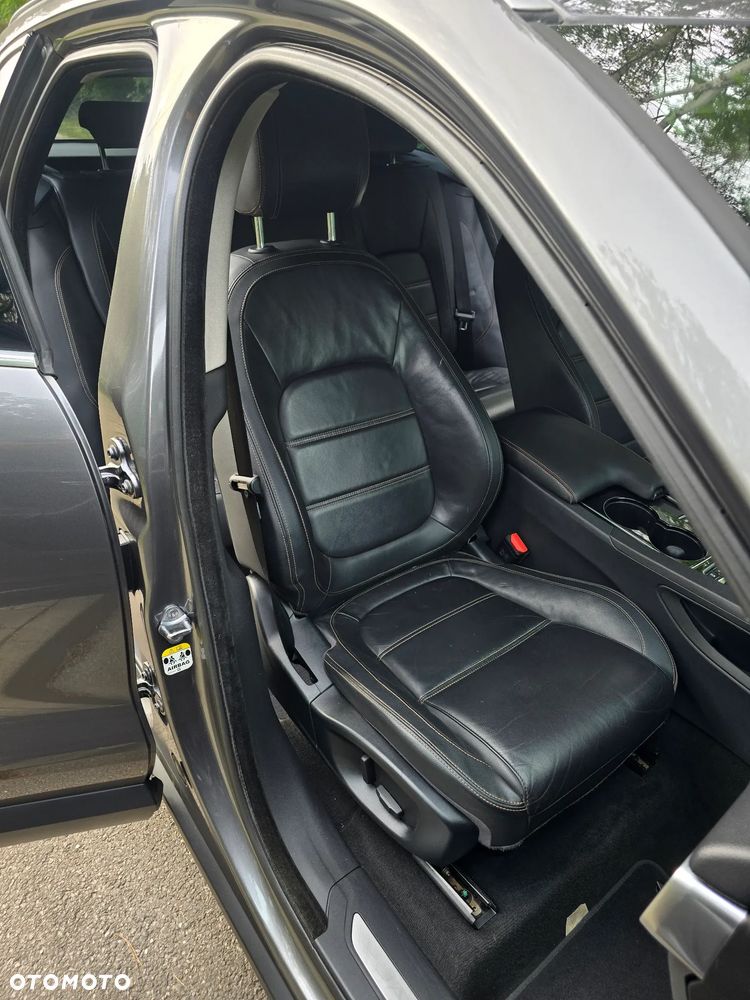 Jaguar F-Pace 20d AWD Prestige - 21
