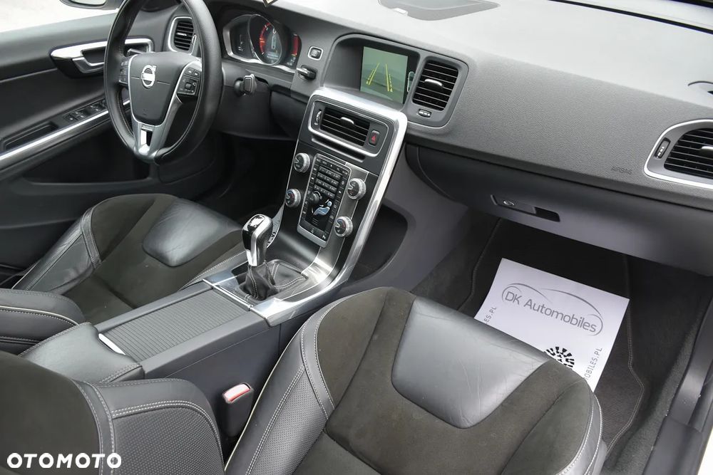 Volvo S60 D4 Drive-E R-Design Summum - 26