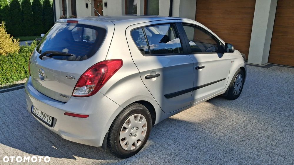 Hyundai i20 1.1 CRDi Classic + - 6