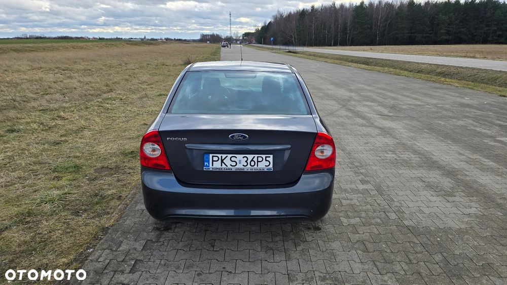 Ford Focus 1.6 Ti-VCT Ghia - 9
