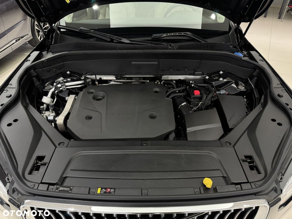 Volvo XC 90 - 21