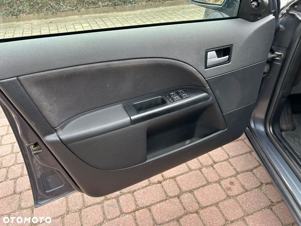 Ford Mondeo 2.0 Trend - 15