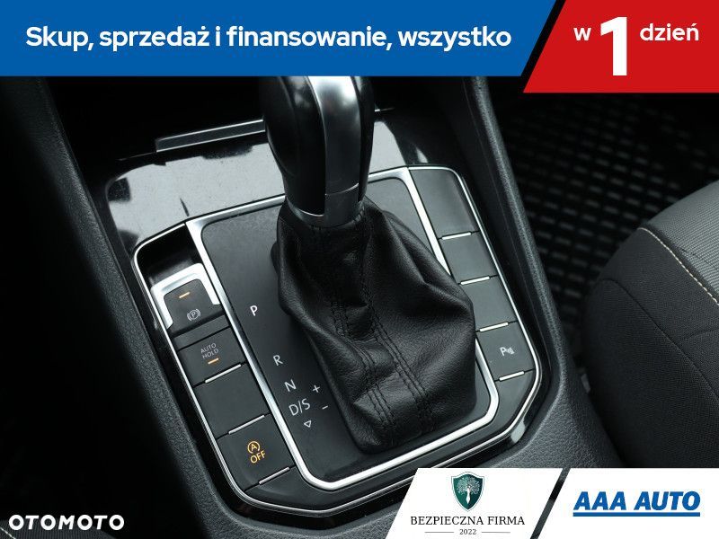 Volkswagen Golf Sportsvan - 17