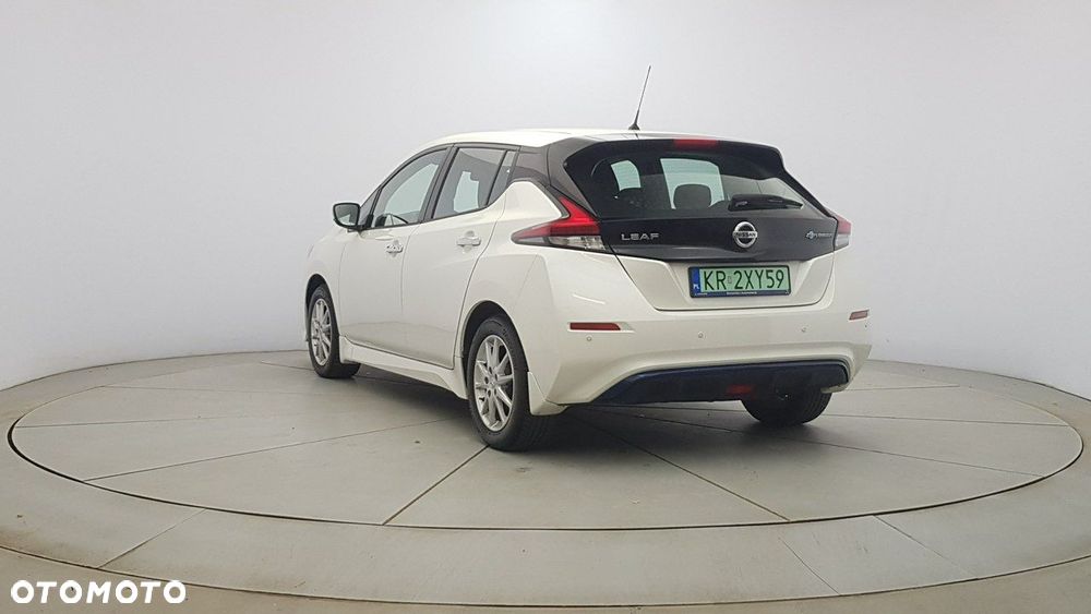 Nissan Leaf - 6