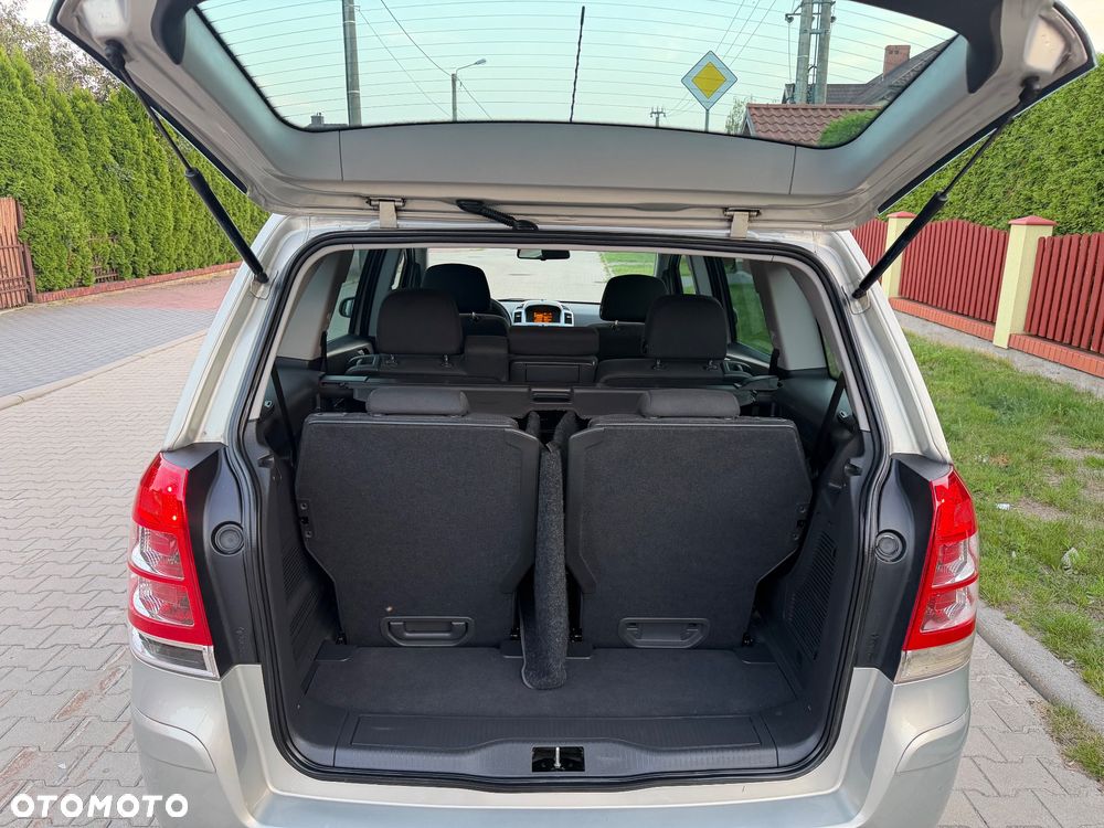 Opel Zafira 1.8 Easytronic Family Plus - 17