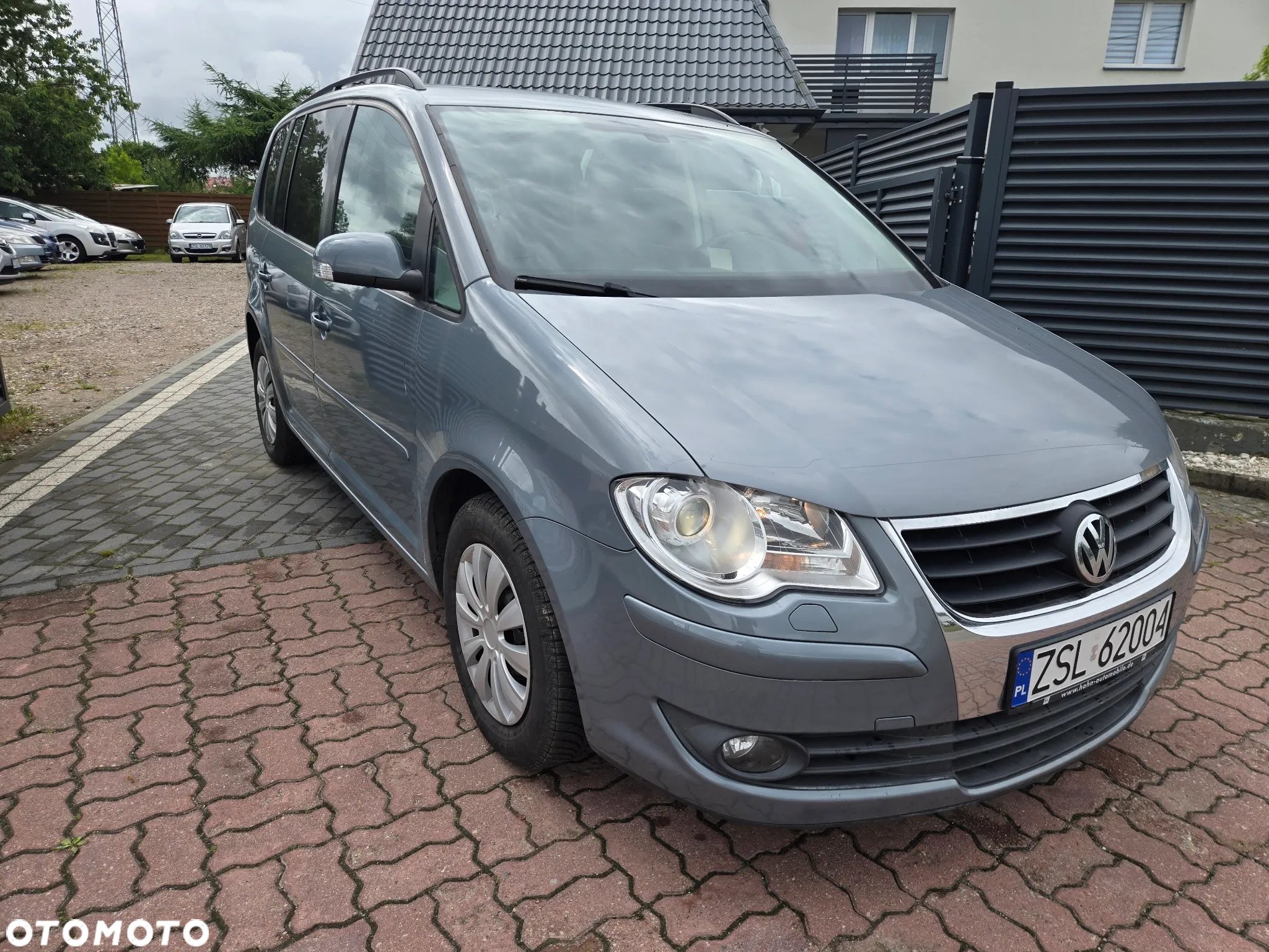 Volkswagen Touran 1.9 TDI DPF DSG Goal - 2