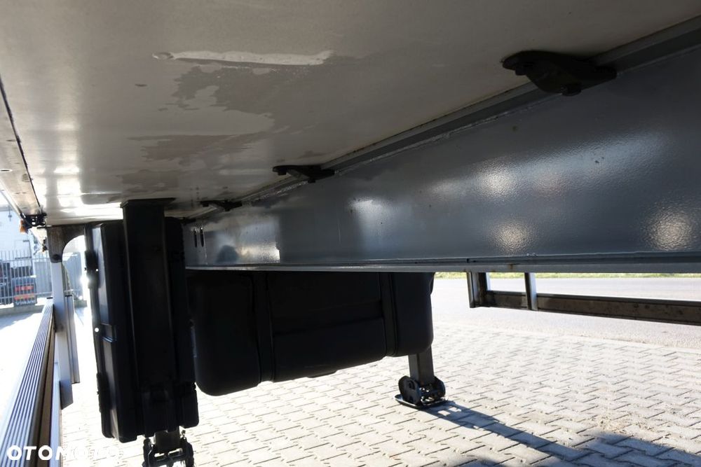 Chereau CHŁODNIA / CARRIER VECTOR / OSIE BPW / OŚ PODNOSZONA / KOSZ I KOŁO ZAPASOWE  / - 24