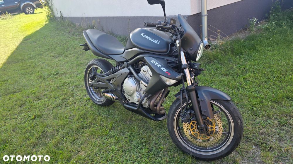 Kawasaki ER - 10