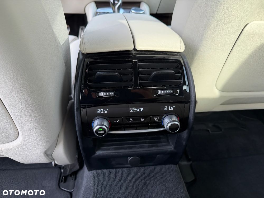BMW Seria 5 530i GPF xDrive M Sport sport - 9
