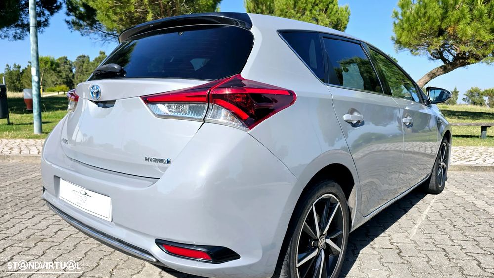 Toyota Auris 1.8 HSD Comfort +P.Techno+P.Sport - 21