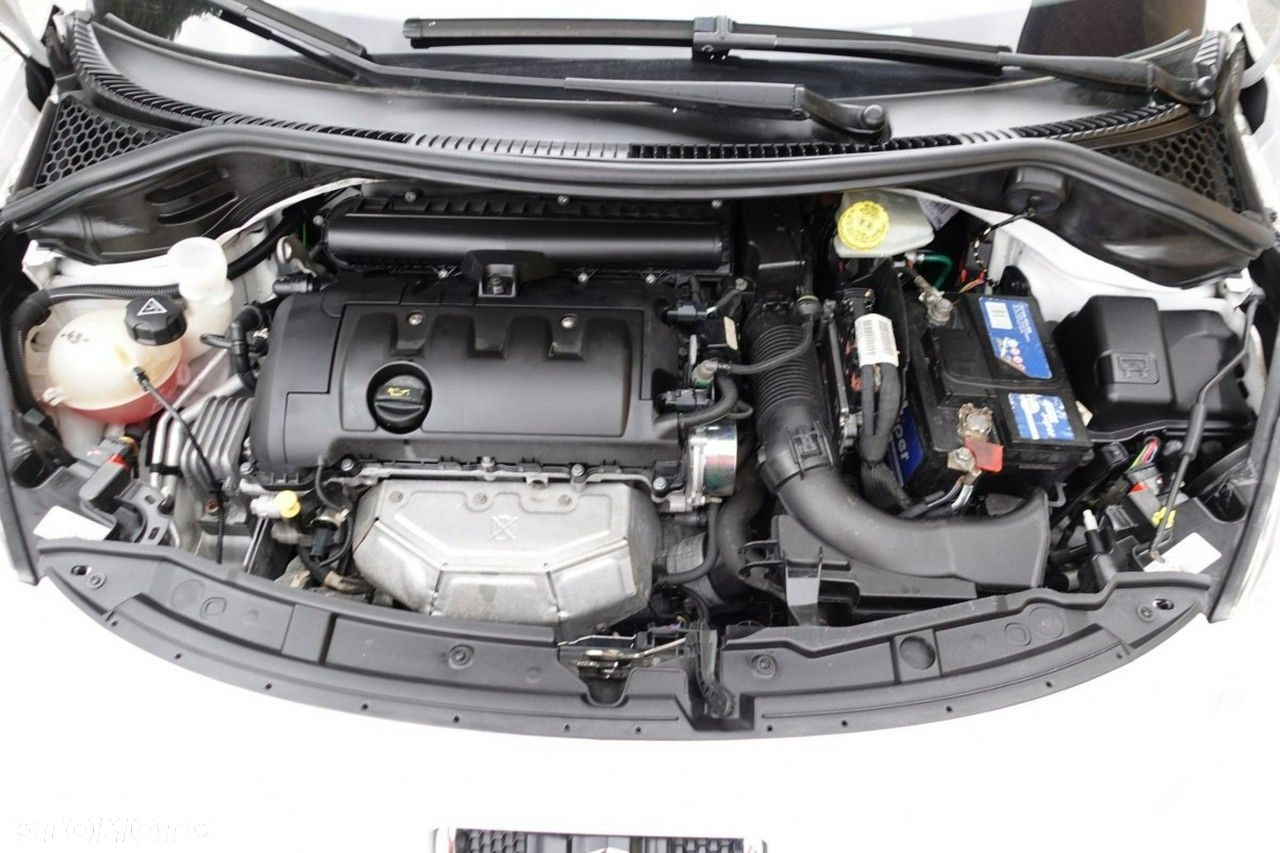 Peugeot 207 - 11