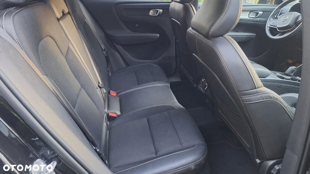 Volvo XC 40 T4 Geartronic Momentum - 17