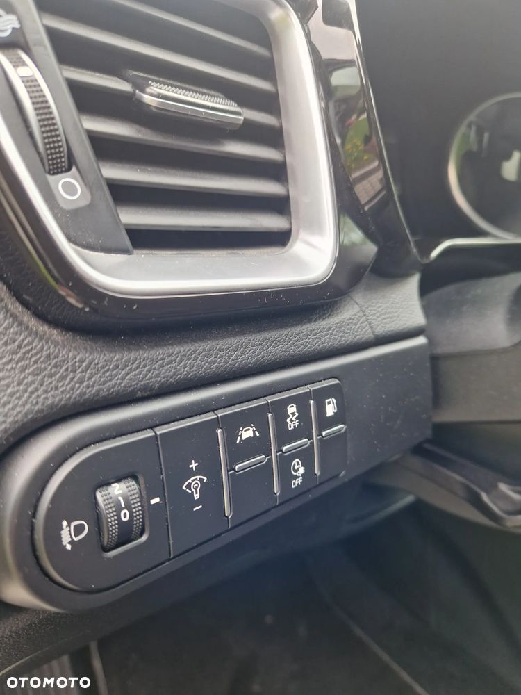 Kia XCeed - 22