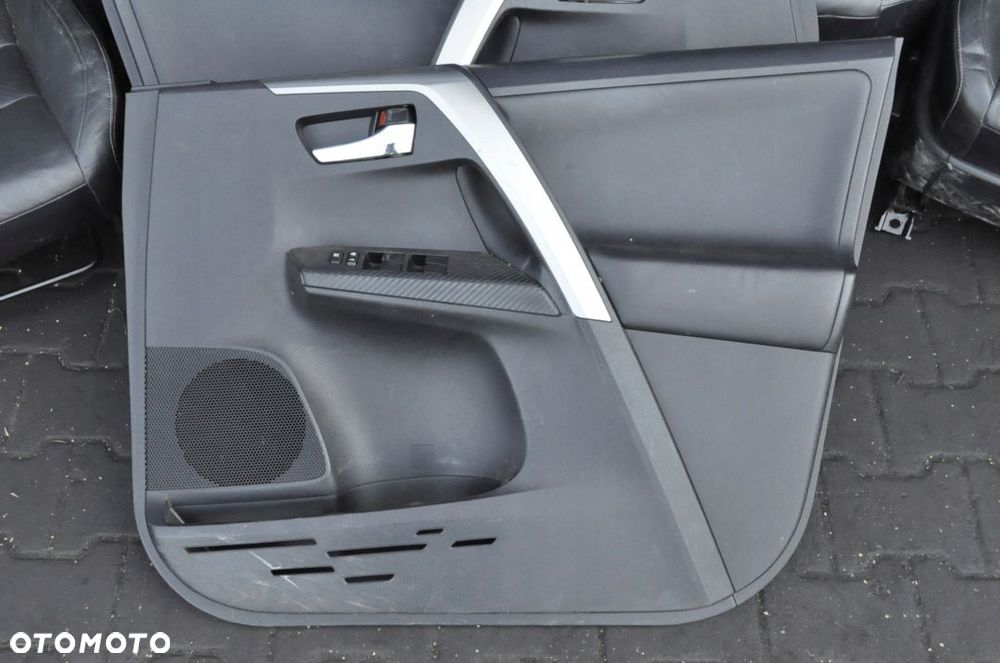 TOYOTA RAV4 IV FOTELE KANAPA SKÓRA ELEKTRYKA - 2