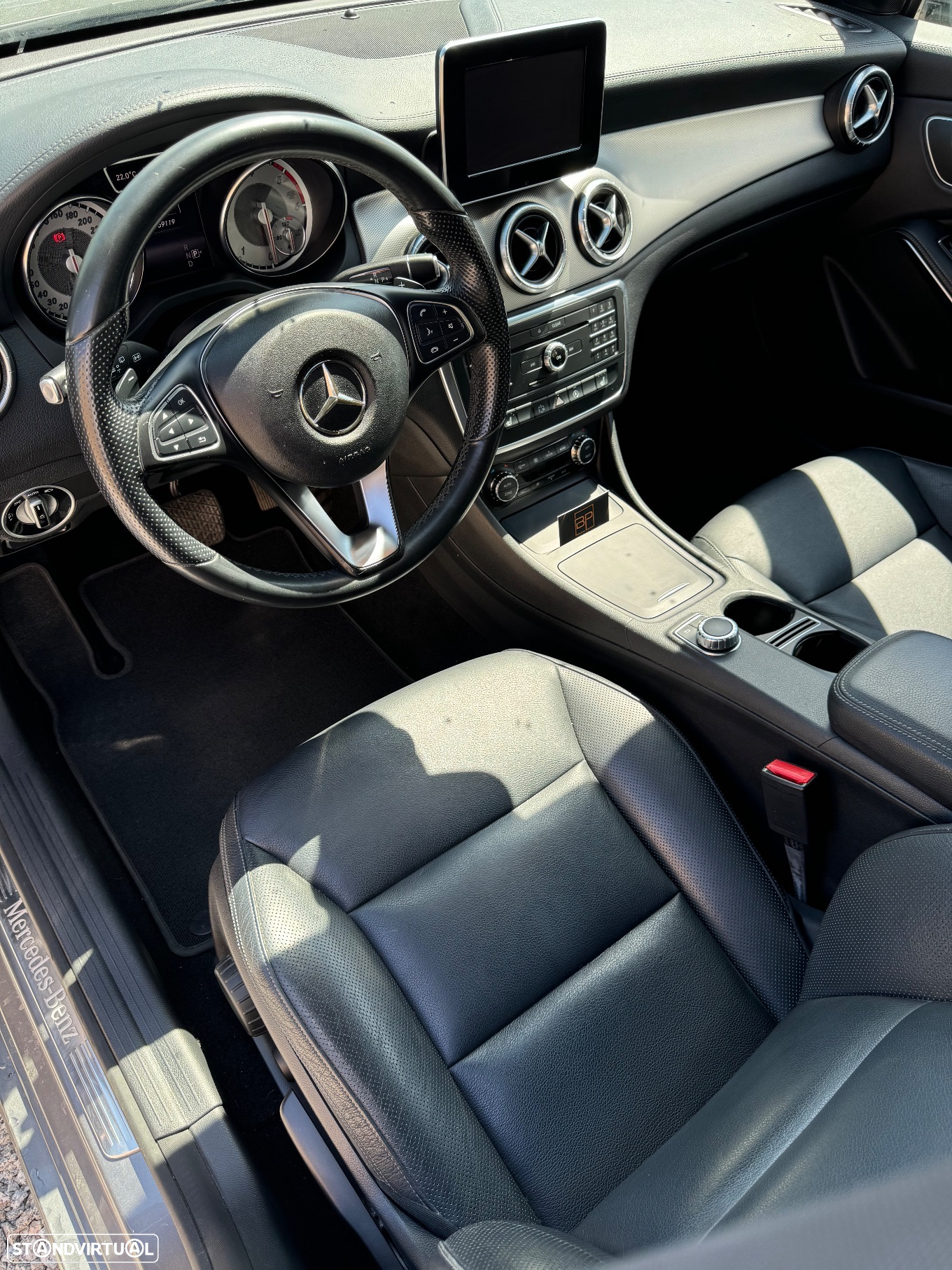 Mercedes-Benz CLA 220 Shooting Brake (CDI) d 7G-DCT Urban - 7