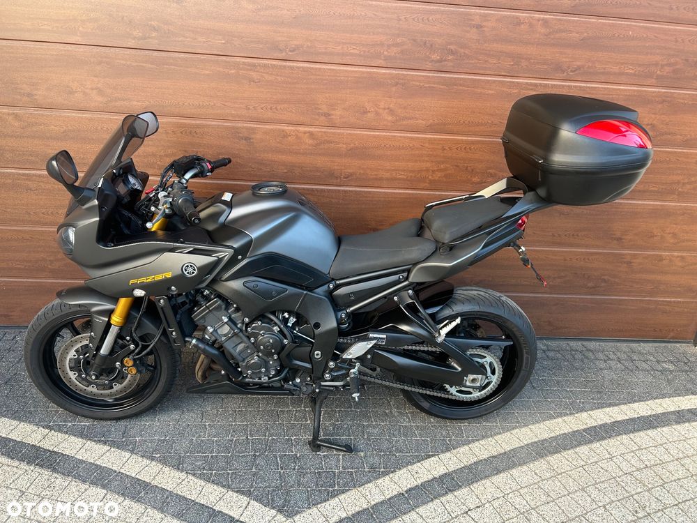 Yamaha FZ8 - 15