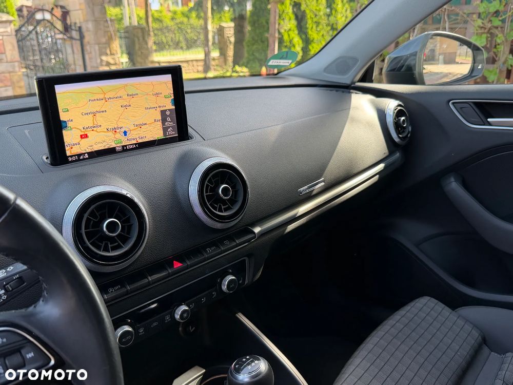 Audi A3 Limousine 1.5 TFSI cylinder on demand sport - 21