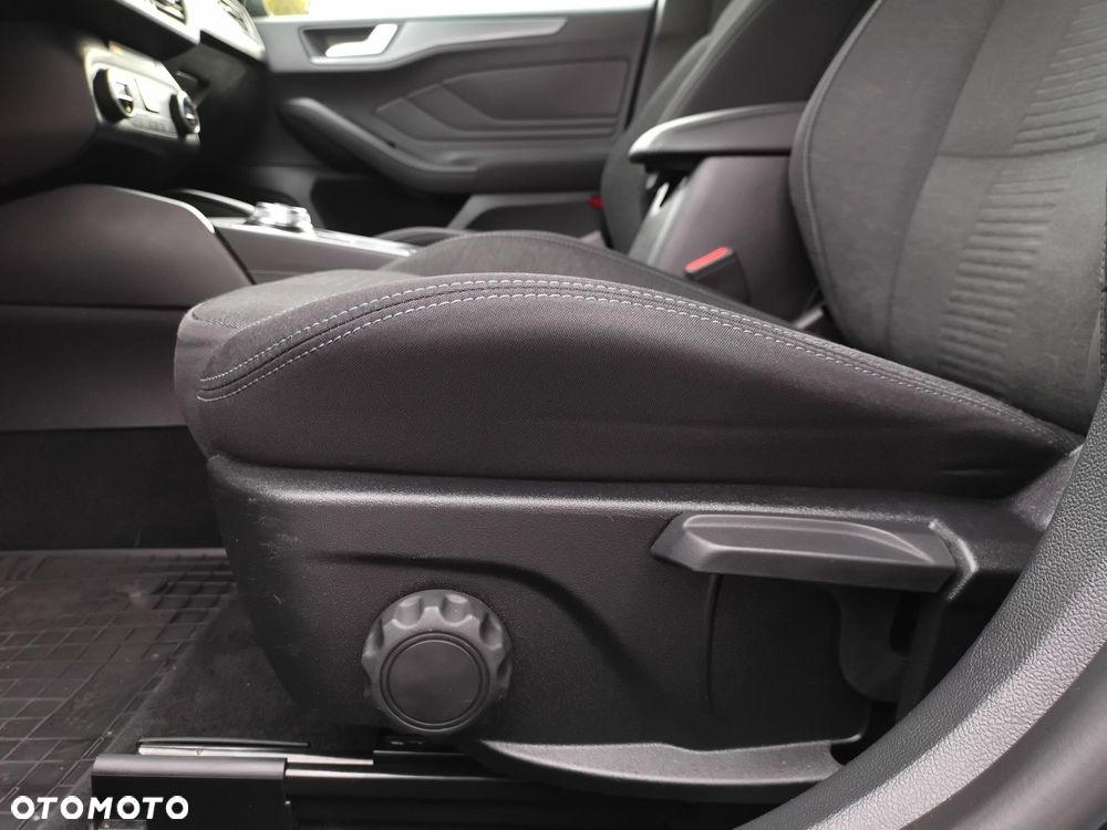 Ford Focus 2.0 EcoBlue Active - 25
