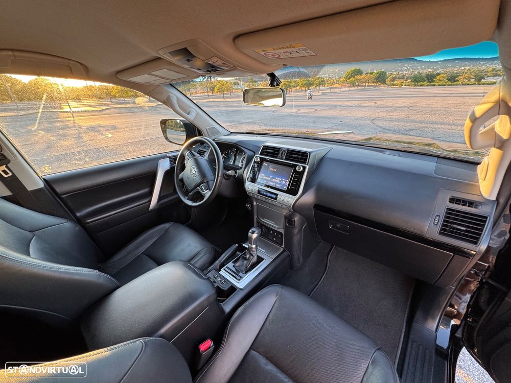 Toyota Land Cruiser Prado - 19