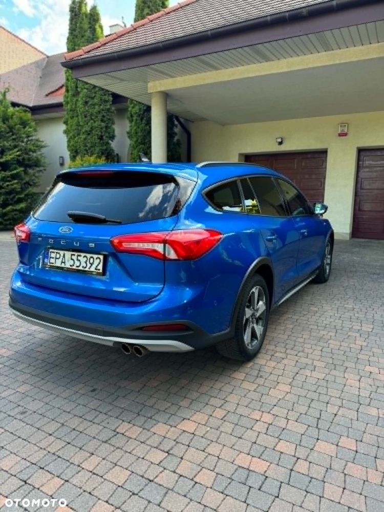 Ford Focus 1.5 EcoBoost Active X - 4