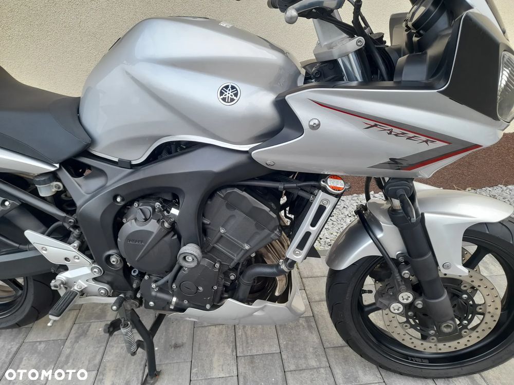 Yamaha FZ6 - 9