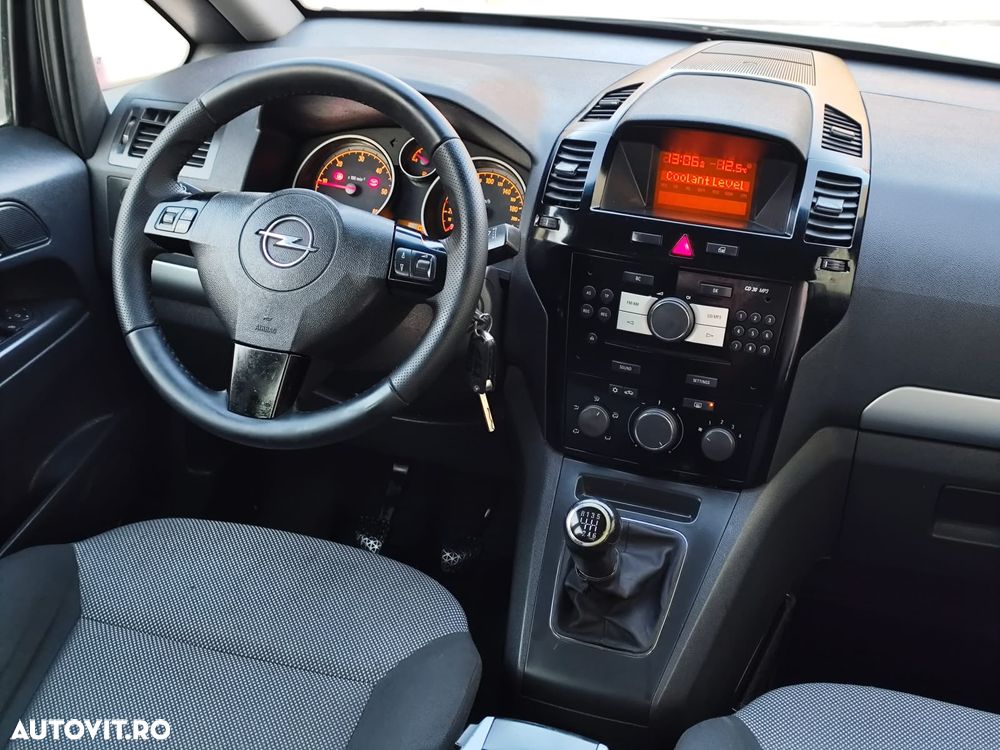 Opel Zafira - 10