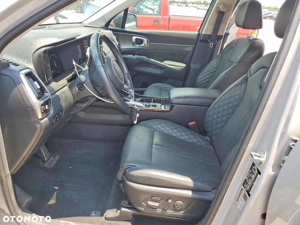 Kia Sorento - 8
