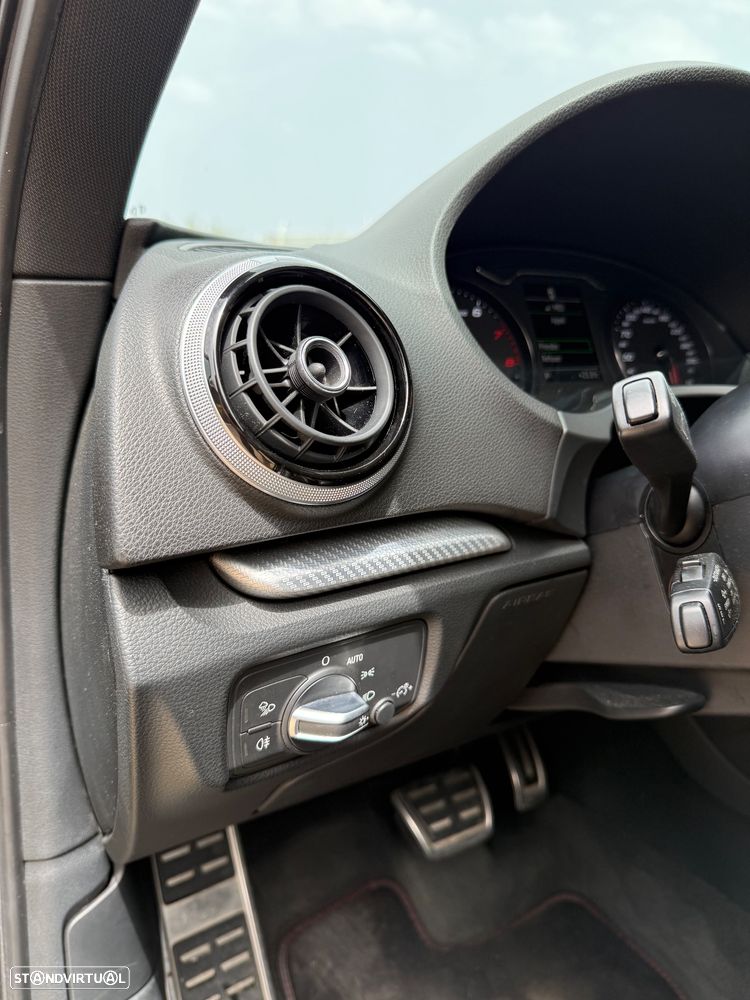 Audi RS3 Sportback 2.5 TFSI quattro S tronic - 15