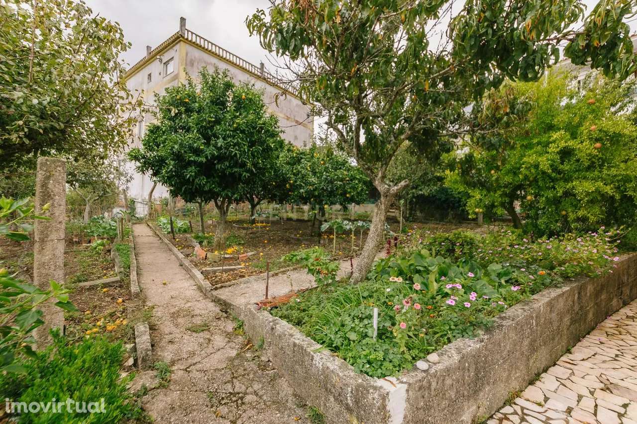 Lote de terreno rústico com uma área de 394m2 e possibilidade de const - Grande imagem: 3/15